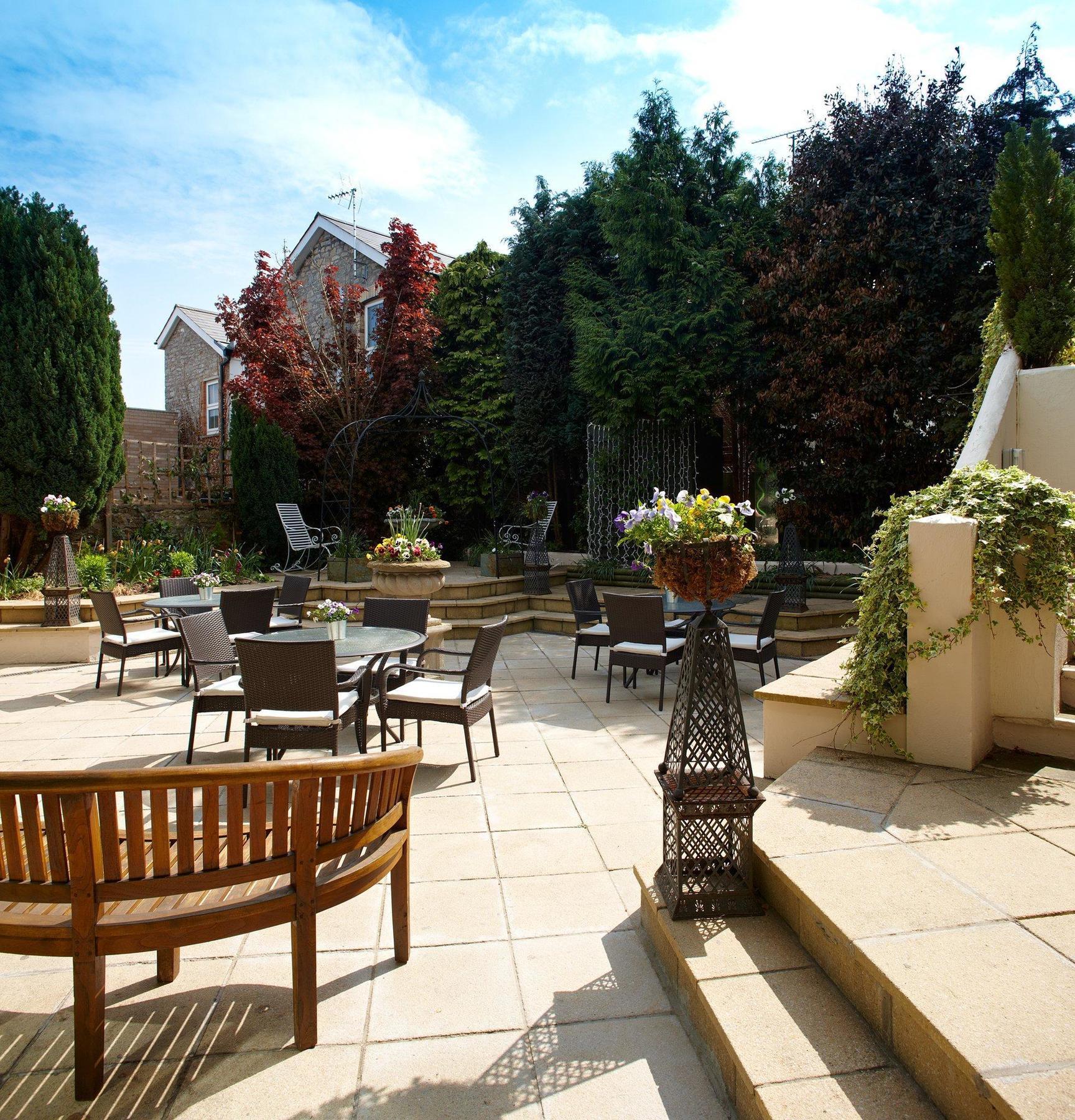 The Bear, Cowbridge Hotel ภายนอก รูปภาพ