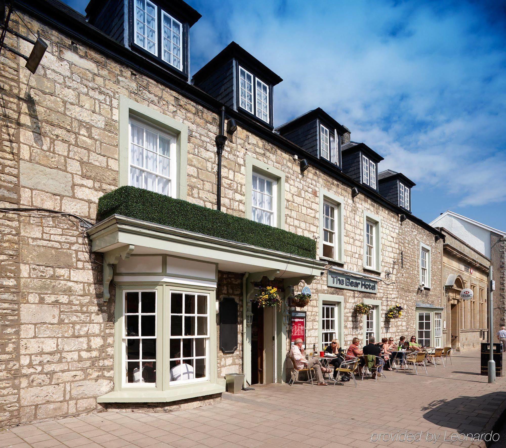 The Bear, Cowbridge Hotel ภายนอก รูปภาพ